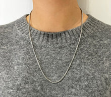 Load image into Gallery viewer, Mens Gold 24 inch Chunky Chain
