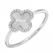 Load image into Gallery viewer, 14K Yellow Gold Diamond Fluted Clover Ring
