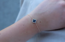 Load image into Gallery viewer, 14K Yellow Gold Diamond Onyx Clover Bracelet
