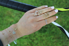 Load image into Gallery viewer, 14k Yellow Gold Diamond Fluted Heart Bracelet
