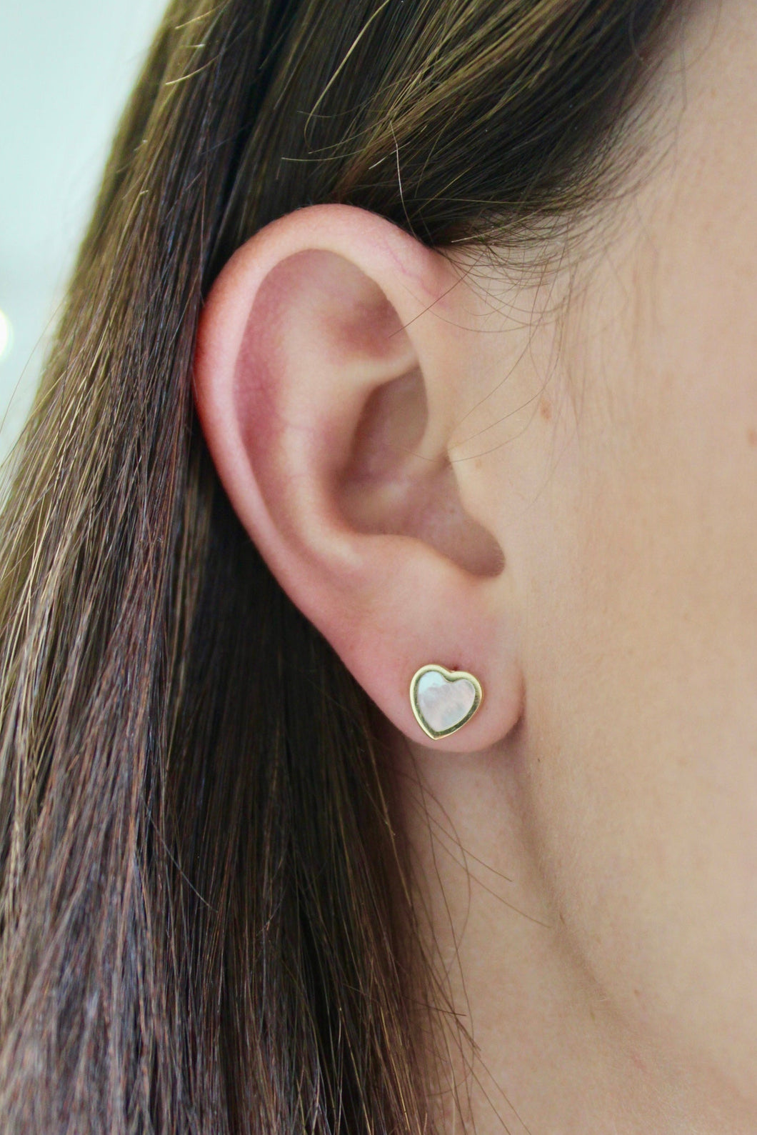 14K Yellow Gold Mother of Pearl Heart Kids Studs