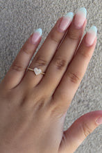 Load image into Gallery viewer, 14K Yellow Gold Beaded Band Diamond Heart Ring
