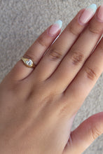Load image into Gallery viewer, 14K Yellow Gold Oval Diamond Pinky Ring
