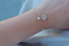 Load image into Gallery viewer, 14K Yellow Gold Diamond Clover Bracelet

