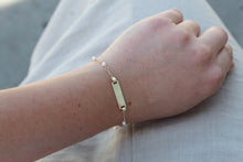 Load image into Gallery viewer, 14K Yellow Gold Pearl Nameplate Bracelet
