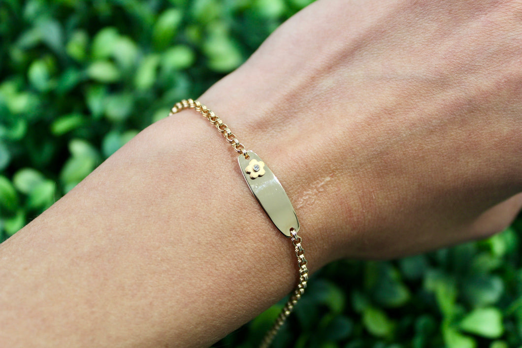 14K Yellow Gold Baby Nameplate Flower Bracelet