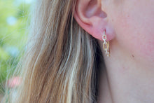 Load image into Gallery viewer, 14K Yellow Gold Diamond Link Hoops
