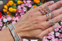 Load image into Gallery viewer, 14K Gold Large Zig Zag Diamond Ring

