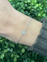 Load image into Gallery viewer, 14K Gold Diamond Flower Bezel Bracelet
