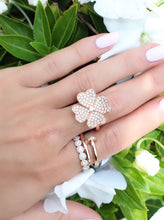 Load image into Gallery viewer, 14K White Gold Diamond With Diamond Center Large Flower Ring
