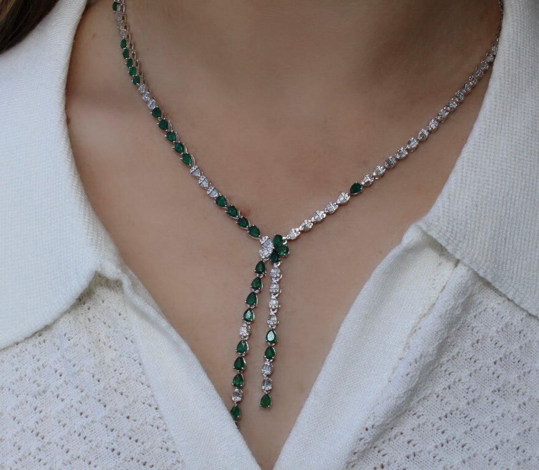 14K White Gold Diamond and Emerald Lariat Necklace
