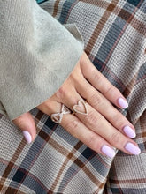 Load image into Gallery viewer, 14k Rose Gold Diamond Link Ring
