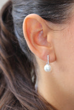 Load image into Gallery viewer, 14K White Gold Diamond Oval Pearl Earrings
