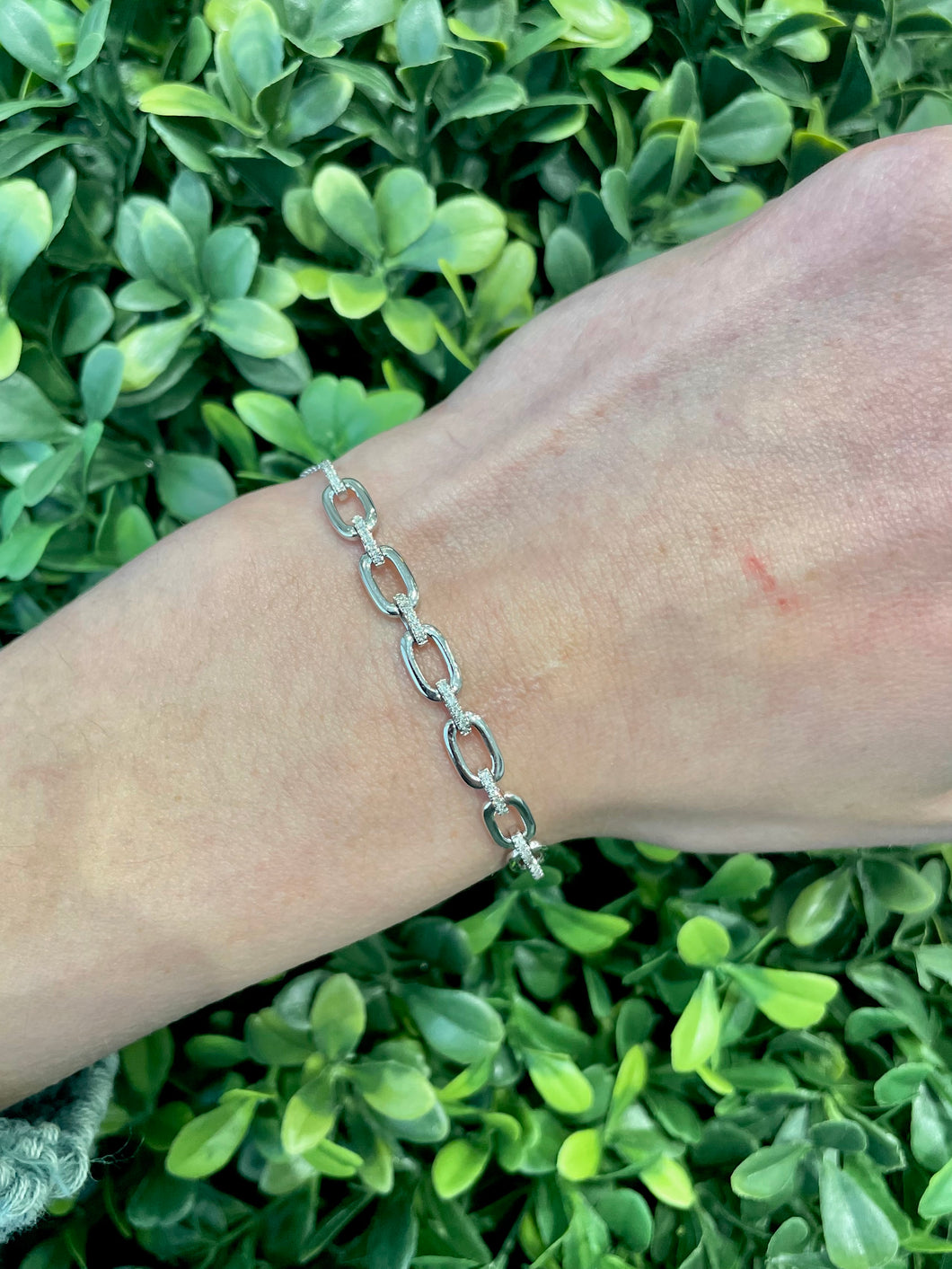 14K White Gold Diamond Link Bracelet