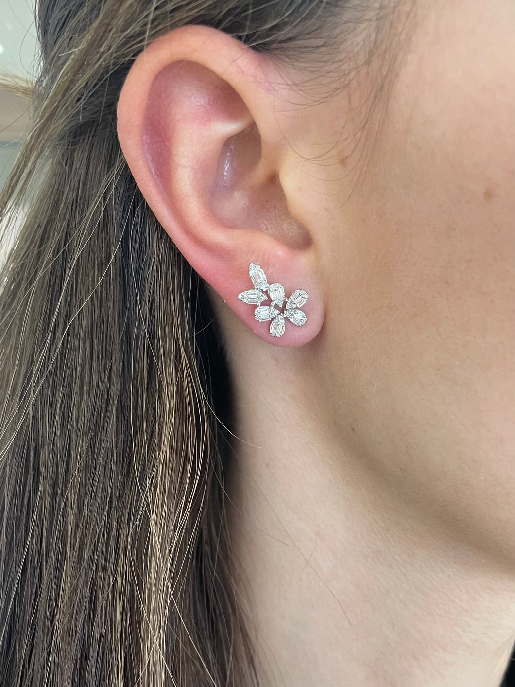 14K White Gold Diamond Flower Leaf Studs