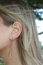 Load image into Gallery viewer, 14K Yellow Gold Graduated Diamond Drop Earrings
