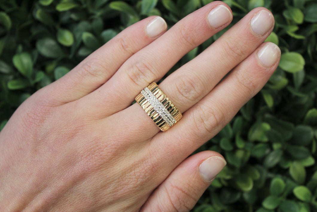 14K Yellow Gold Diamond Bar Fluted Cigar Ring