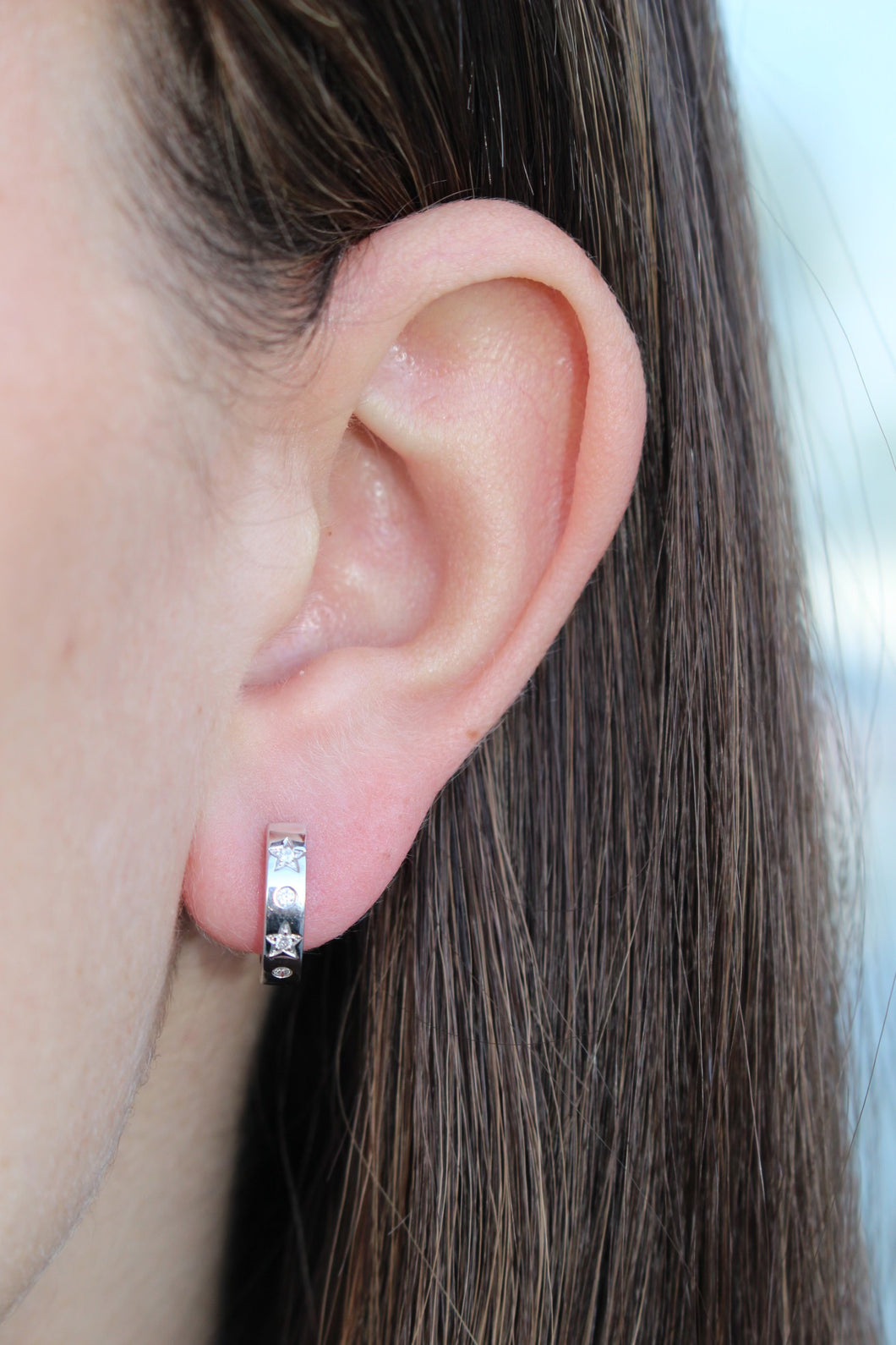 14K White Gold Diamond Star Huggies