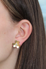 Load image into Gallery viewer, 14K Yellow Gold Medium Flower with Center Diamond Earring

