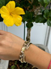 Load image into Gallery viewer, 14K Yellow Gold Alternating Diamond Discs Bracelet
