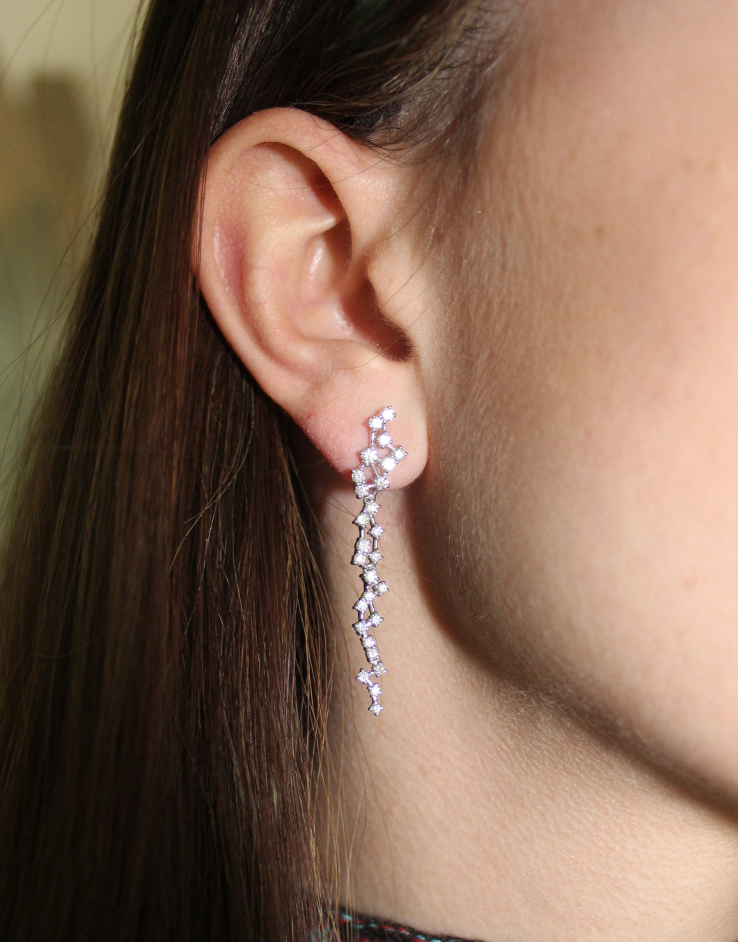 14K White Gold Diamond Drop Earrings