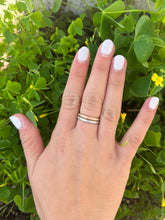 Load image into Gallery viewer, 14K Gold Band with Diamonds Ring
