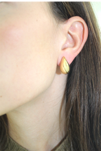 Load image into Gallery viewer, 14K Yellow Gold Pear Shape Earrings

