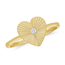 Load image into Gallery viewer, 14K Yellow Gold Fluted Heart Ring
