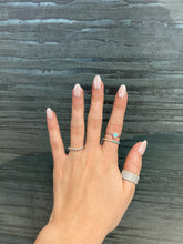 Load image into Gallery viewer, 14k Gold Wavy Diamond Ring

