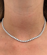 Load image into Gallery viewer, 14K Gold 4 Carat Diamond Choker
