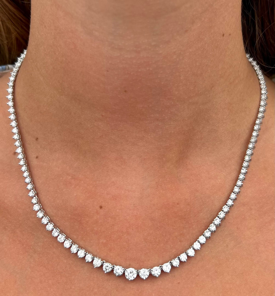 14K White Gold Graduated 10 Carat Tennis Necklace